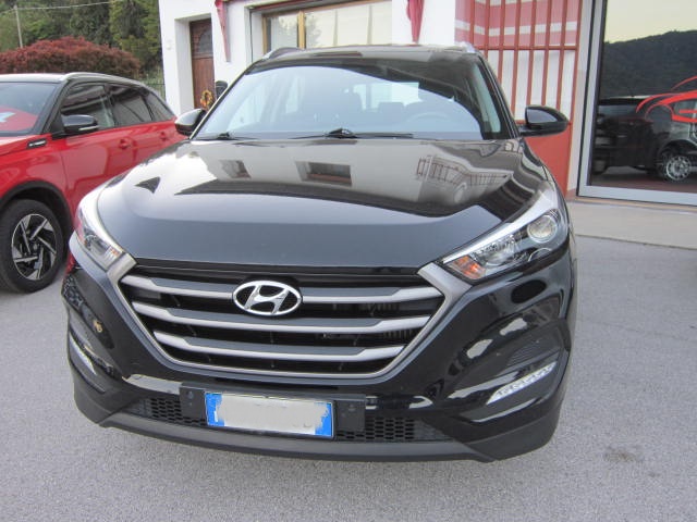 Hyundai Tucson 1.7 CRDi Comfort 2WD - immagine 2