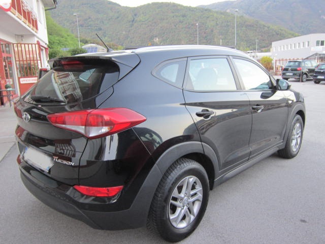 Hyundai Tucson 1.7 CRDi Comfort 2WD - immagine 4