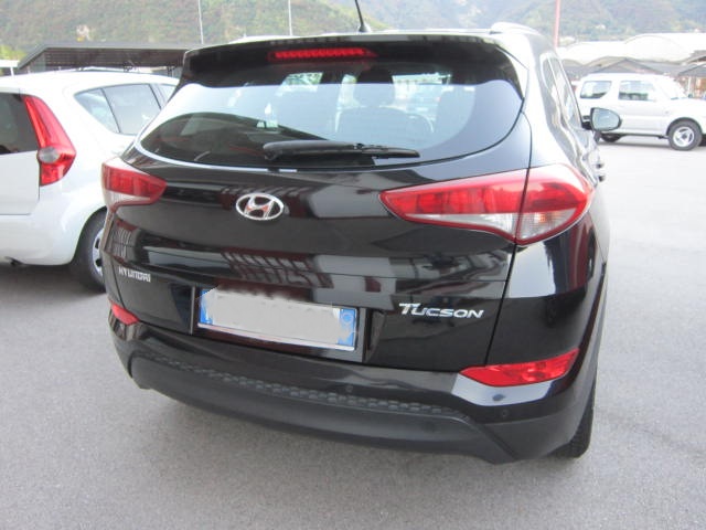 Hyundai Tucson 1.7 CRDi Comfort 2WD - immagine 5