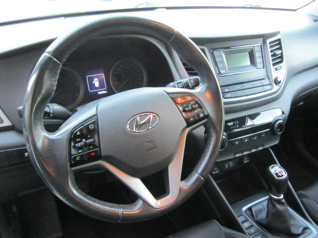 Hyundai Tucson 1.7 CRDi Comfort 2WD - immagine 7