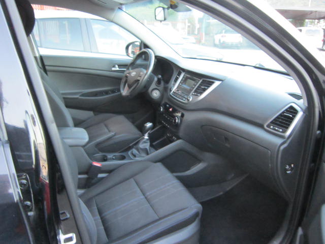 Hyundai Tucson 1.7 CRDi Comfort 2WD - immagine 10