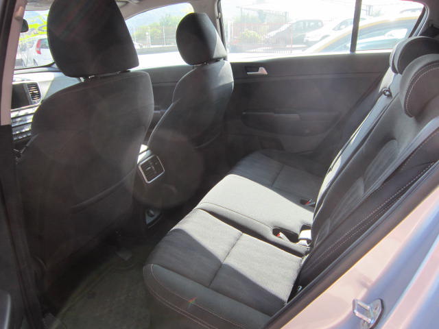 KIA SPORTAGE 1.6 TD UNI PROPR. AUTOM. - immagine 11