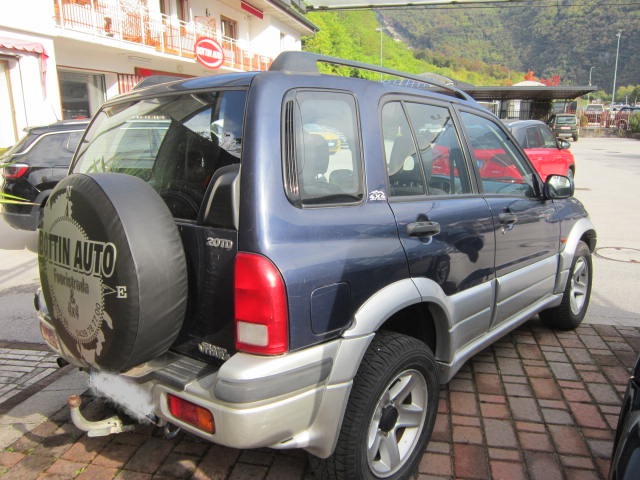 Suzuki Grand Vitara 2.0 T.D. SW GANCIO TRIANO - immagine 4