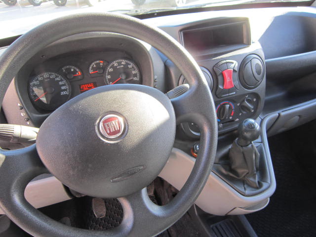 Fiat Doblo Doblò 1.9 MJ Cargo Lamierato UNI PROPR. - immagine 9