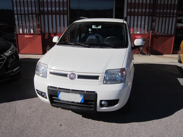 Fiat Panda 1.2 4x4 Climbing - immagine 2