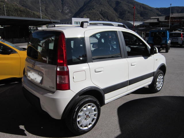 Fiat Panda 1.2 4x4 Climbing - immagine 4