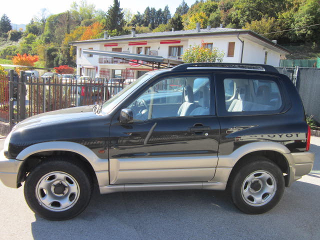 Suzuki Grand Vitara 1.6i 16V cat 3 porte - immagine 3