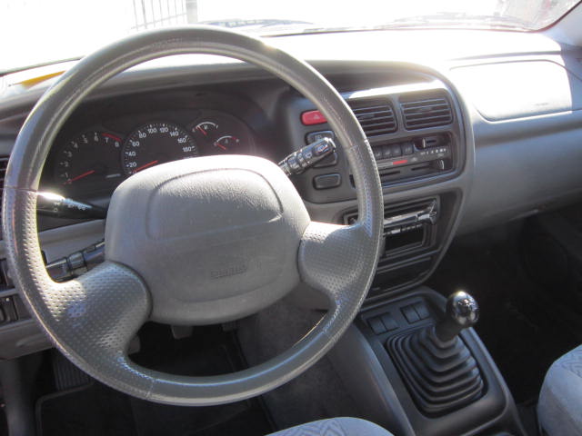 Suzuki Grand Vitara 1.6i 16V cat 3 porte - immagine 8